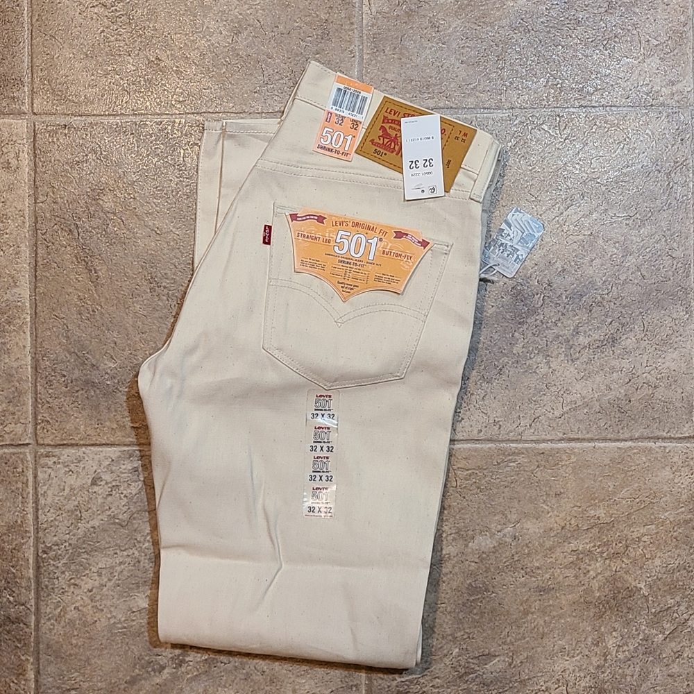NEW Levi's STF 501 - cream - 32x32 nwt